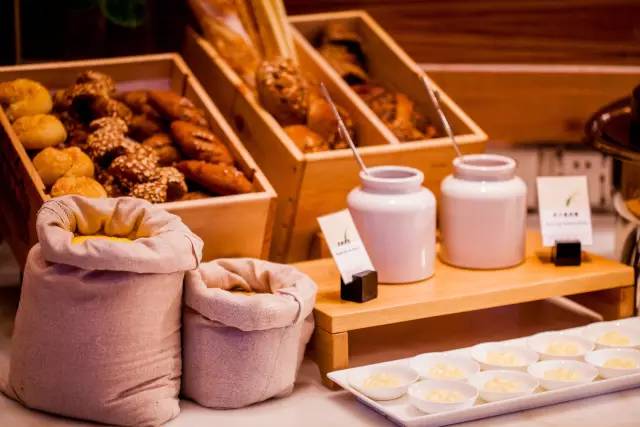 四季汇自助有什么酒,四季汇团购美食套餐