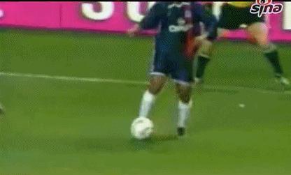 大罗小罗经典进球,大罗小罗梅西过人哪个厉害