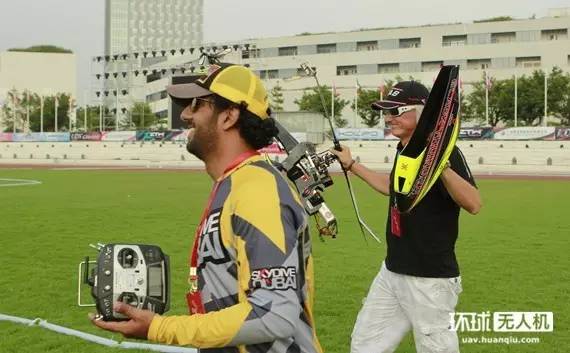 后记||只见过四轴炸机？看大神怎样把遥控直升机摔成零件！