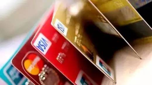 邮政银行转账跨行取款手续费,跨行取款机转账有手续费吗