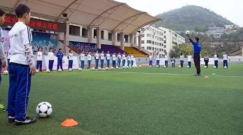 校园足球怎么拍视频,校园足球视频拍摄怎么拍好看