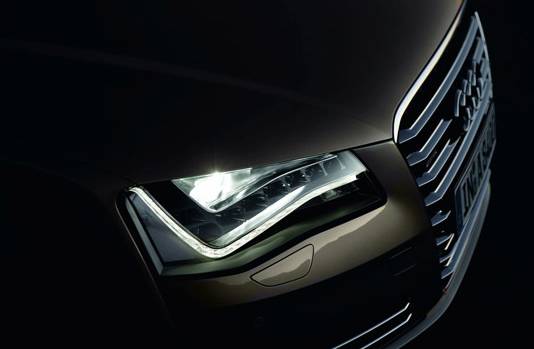 汽车大灯发展史,汽车灯历史各具特色