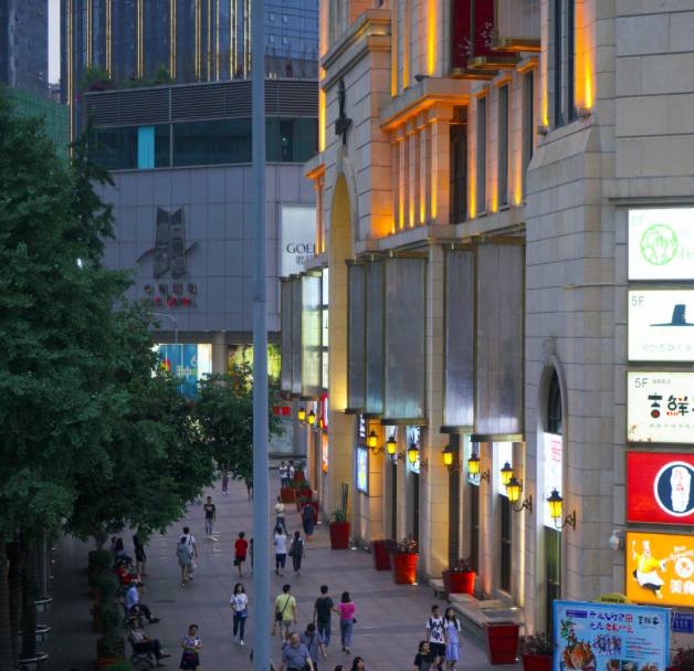 我知道盐市口这个商场没那么好,但就是打了五星