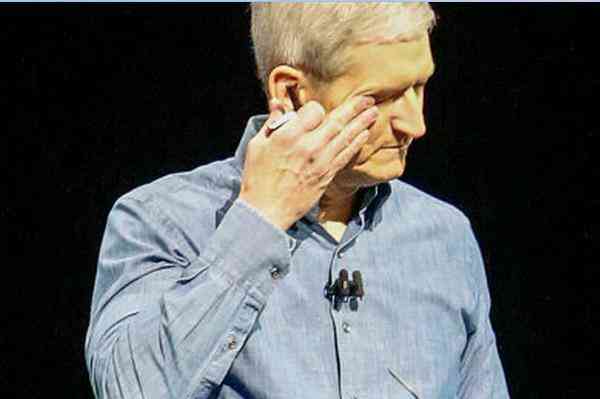 iphone6s自动关机跳电,iphone6自动关机后无法开机