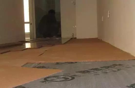 实木地板是不是骗人的,哪种实木地板好且价格低