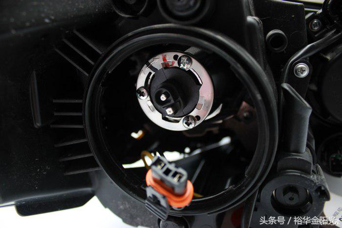 领动豪华版功能介绍,领动内饰改动