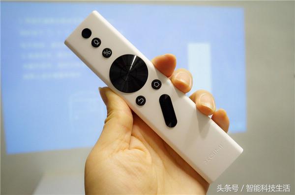 小型魔方投影,极米吸顶灯投影仪评测