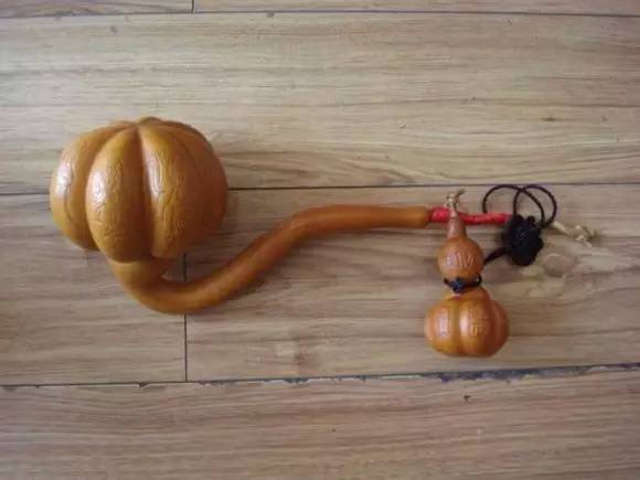 葫芦和如意哪个寓意更好,有寓意福禄满满的小葫芦