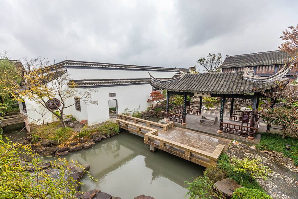 距离杭州仅30公里车程,距离杭州一小时车程的景点