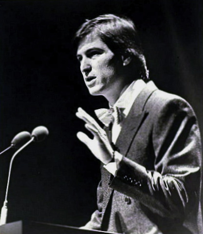 史蒂夫乔布斯真实生平,史蒂夫·乔布斯生平的伟大事迹