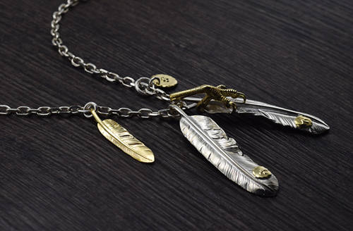 王思聪敢给王可可买这条狗链，看来是决定挑衅整个娱乐圈了