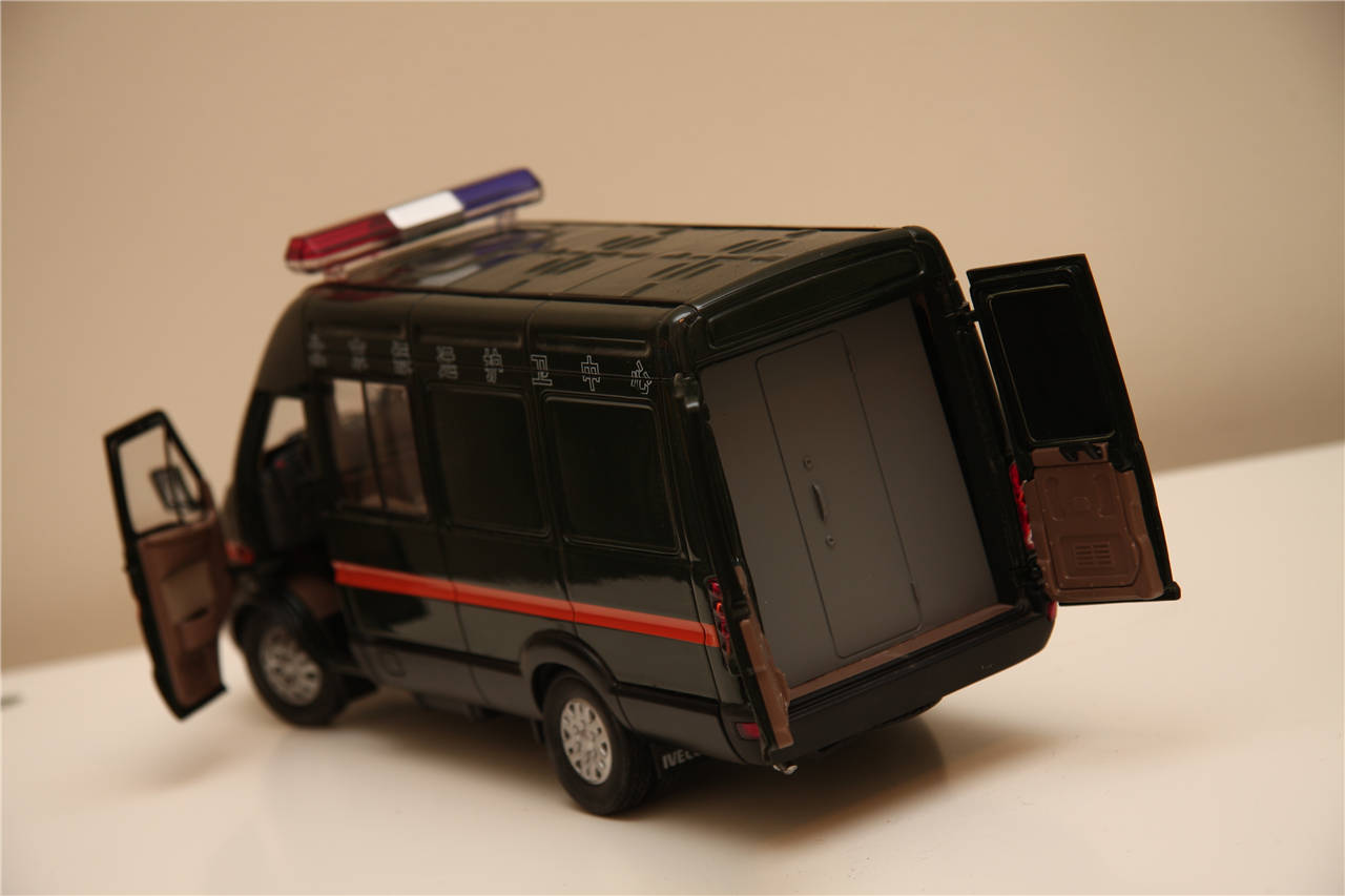 依维柯客运还是货运,依维柯货车拉货好还是轻卡好