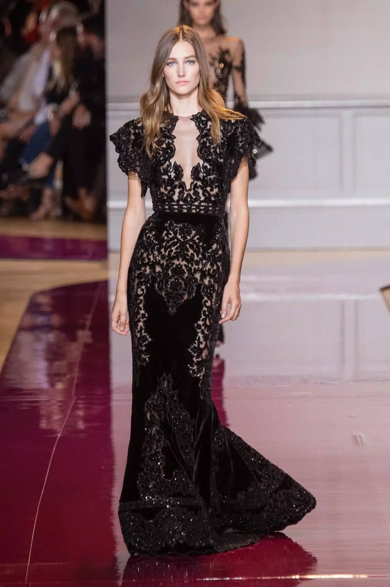 OMG｜单身汪慎入！这样的黑纱弄得我心里好痒痒！