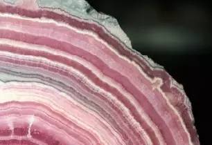 旺桃花的粉色玉石,旺桃花玉石