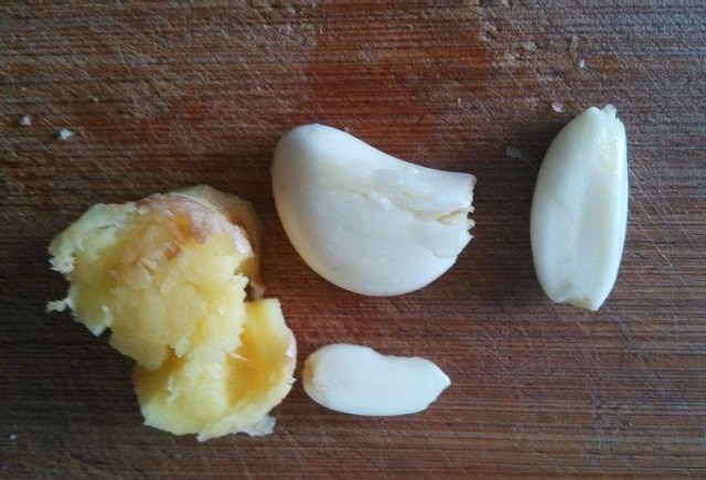 炸过鱼的油怎么处理不腥,炸过的油如何变清澈变香