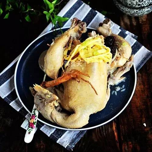 正宗热鸡汤的做法,自加热鸡汤的做法