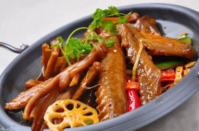 郑州7条最出名的美食巷子！藏得最深的50家店全都给你挖出来了！