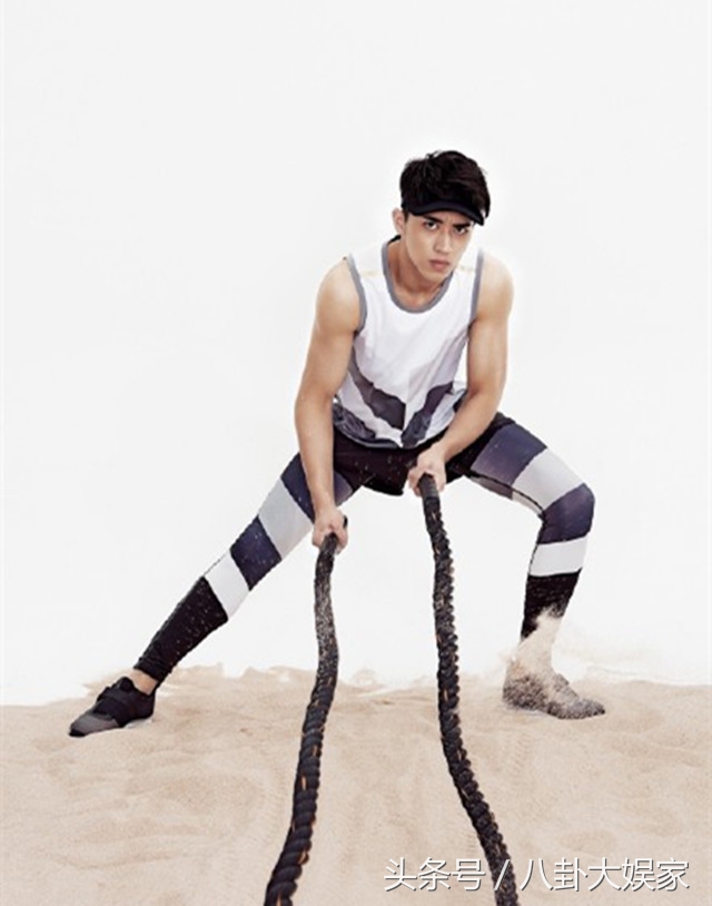 张艺兴可爱，千玺俏皮，蒋劲夫man爆，运动系男神你心水哪款？