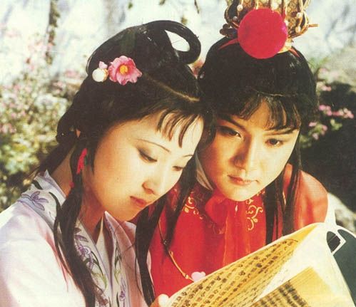 林黛玉脚多大,林黛玉大小眼