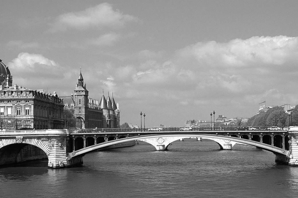 穿上一双LeFlow，游荡在巴黎的左岸与右岸