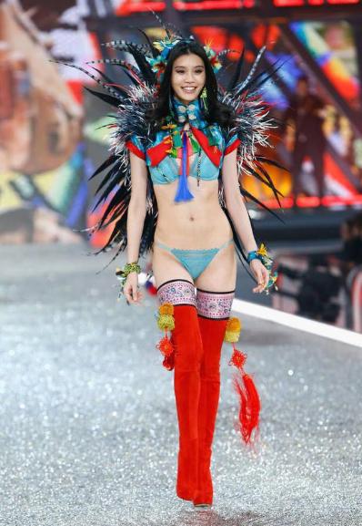 刘雯超模维密秀,刘雯维密高清大图