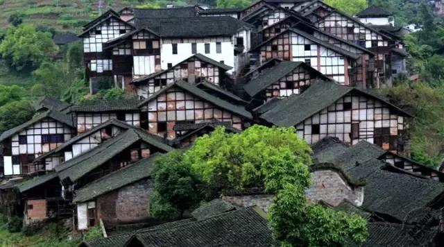 成都周边哪里好玩点的景点推荐下,成都附近免费旅游景区有哪些