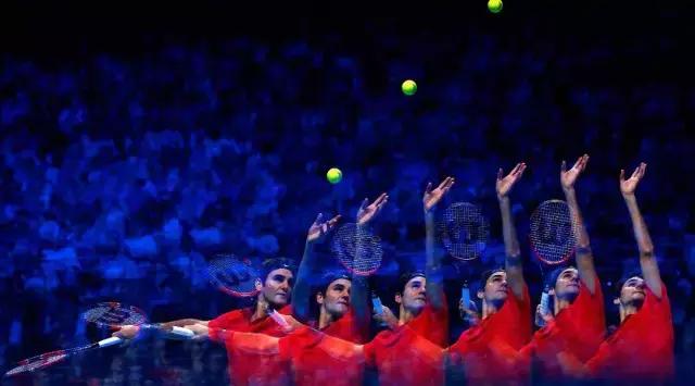 手抛球怎么抛才不违例,怎样抛球做到抛的球稳定