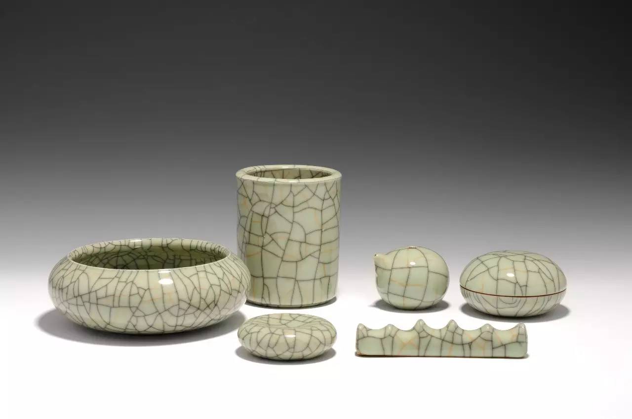 古瓷釉面莹润通透,品味古代青玉的匠心与艺术之美