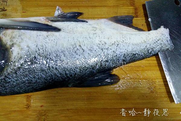 剔鱼片的教程,鱼片的切法剔除鱼刺视频