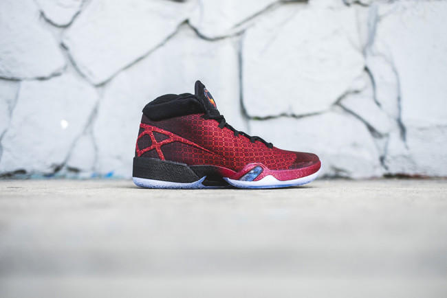 如何选择符合自己的篮球鞋楦型,怎么根据场地选篮球鞋