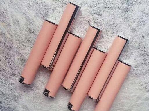 哪个牌子口红豆沙色好看还滋润,2021口红色号排行榜前十名