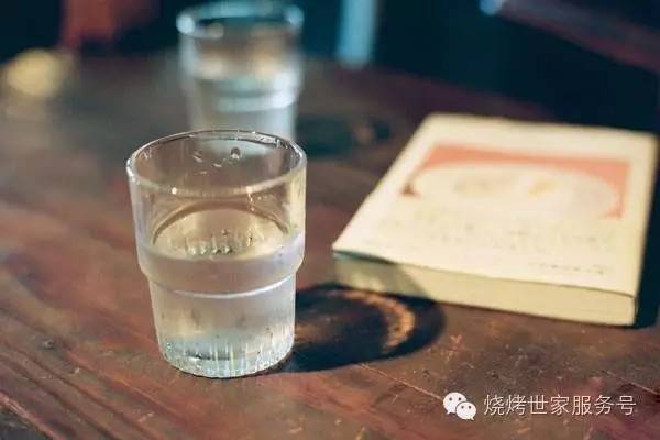 喉咙干痛吃什么好得快,喉咙又干又哑吃什么可以缓解