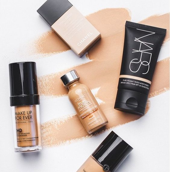 推荐好用不卡粉持妆久的粉底液,说一下特别好用的粉底液