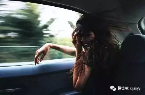 高速公路开车耳朵出血怎么回事,高速开车开窗的危险