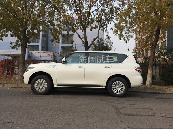 能干掉道奇的车,陆巡4000中东版和途乐哪个好