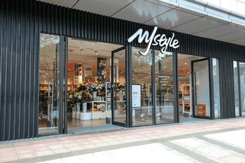 传统与时尚完美结合的华服,逛过西安这些潮牌店