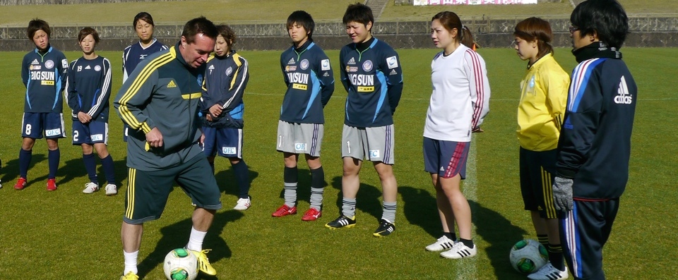 汤姆拜尔传球,汤姆拜尔足球训练视频