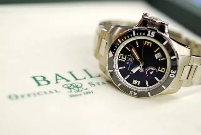 能拿得出手又不贵的手表,拿得出手的手表