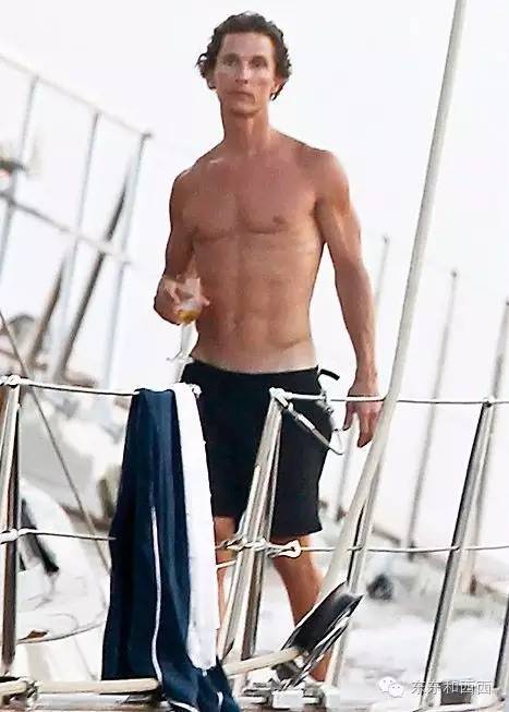 他曾是当红明星,他曾是红极一时的明星