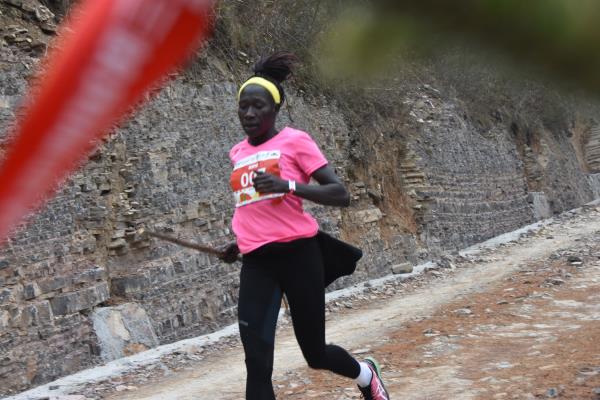 2019长江三峡越野赛女子亚军,2020长江三峡越野赛颁奖仪式