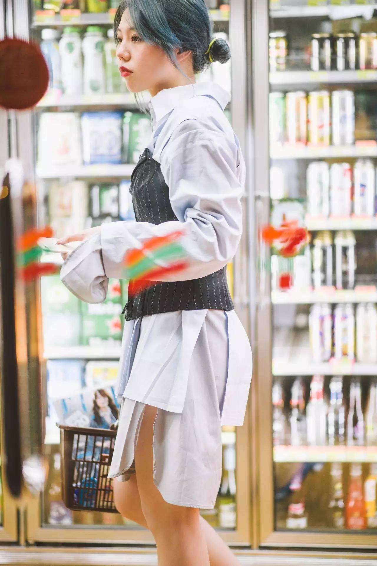 五天八个造型，行李箱爆炸也要拍这些衣服