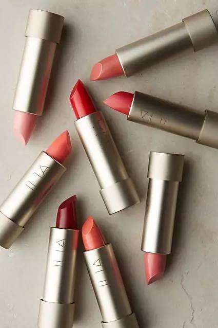 一年服下那么多唇膏,老板麻烦给我来根能吃的!