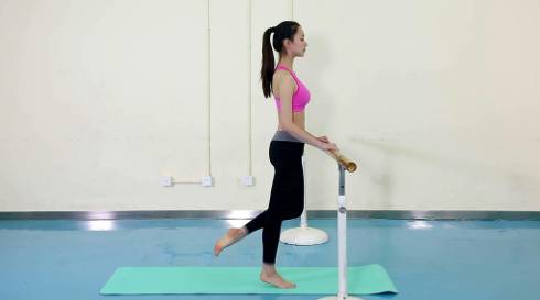 足底筋膜炎康复训练,脚筋膜炎运动康复训练