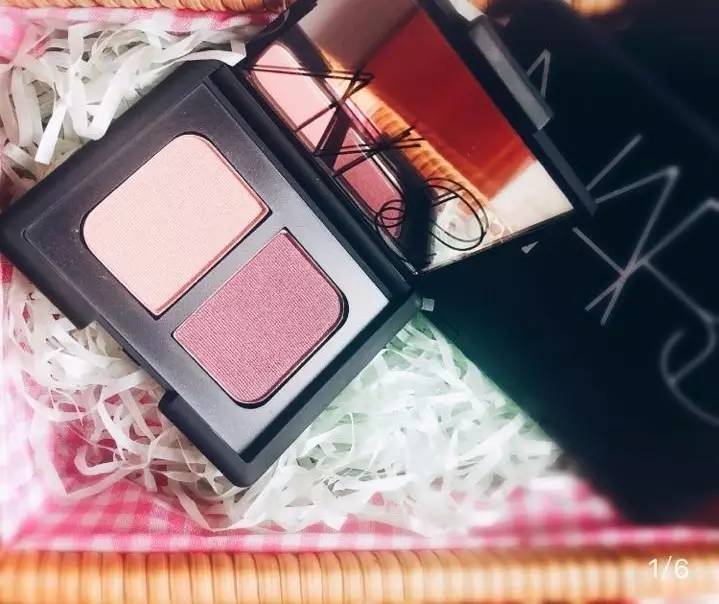 和喜欢的女生穿一样的衣服,和喜欢的女生穿同样的衣服