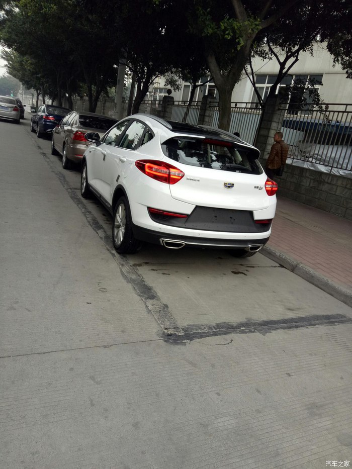 帝豪gs1.3自动领尚版图片,帝豪gs1.8和1.3t怎么选择