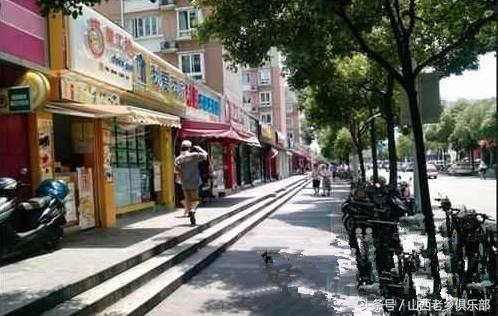 灞辫タ蹇呭悆鐨勫皬鍚冧竴鏉¤,灞辫タ缇庨鍗佸ぇ鍚嶅皬鍚冨幓鍝悆