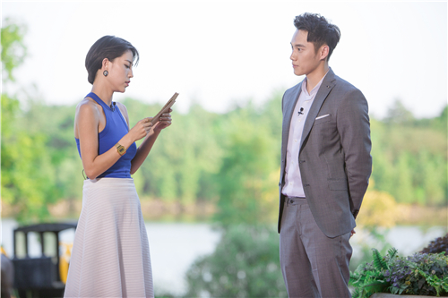 付辛博颖儿婚礼晚宴唱歌,付辛博颖儿一家四口同框