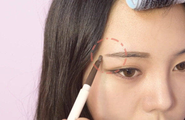 眼睛小鼻梁塌怎么办,鼻子大鼻梁塌怎么办科学方法