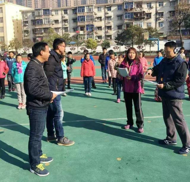 载知行万里辩声满校园