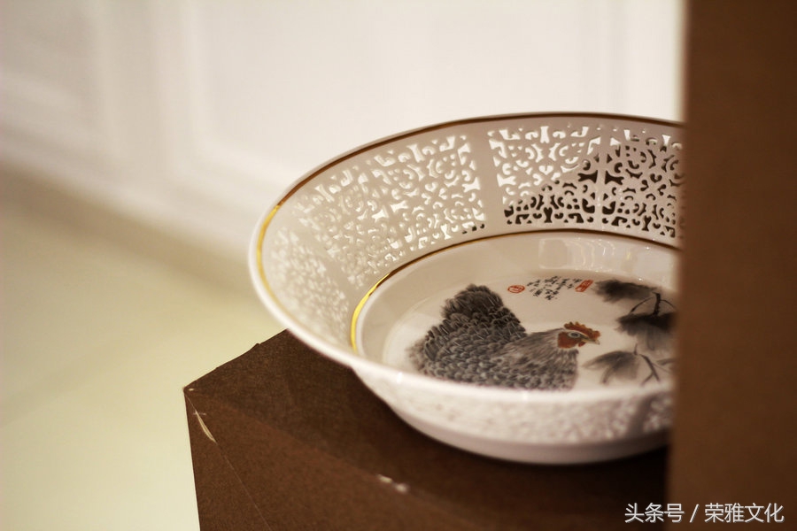 骨瓷碗与一般瓷碗区别,骨瓷和景德镇陶瓷盖碗区别